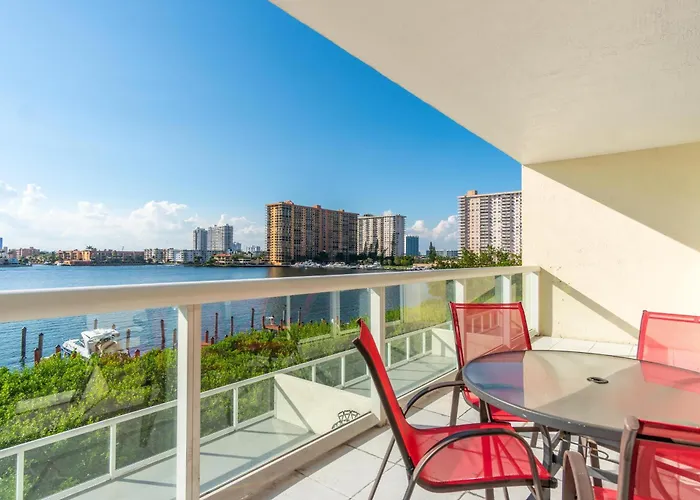 Golden Bay 406