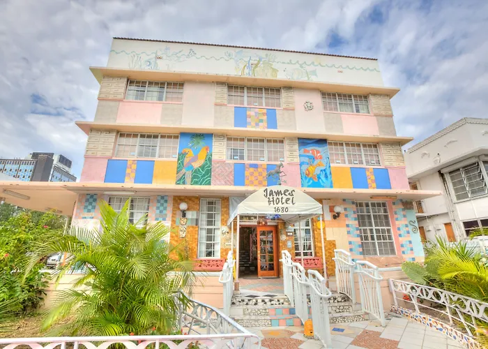 James Hotel